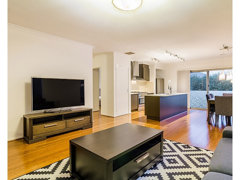 7 Morphetville Street, Clyde North VIC 3978