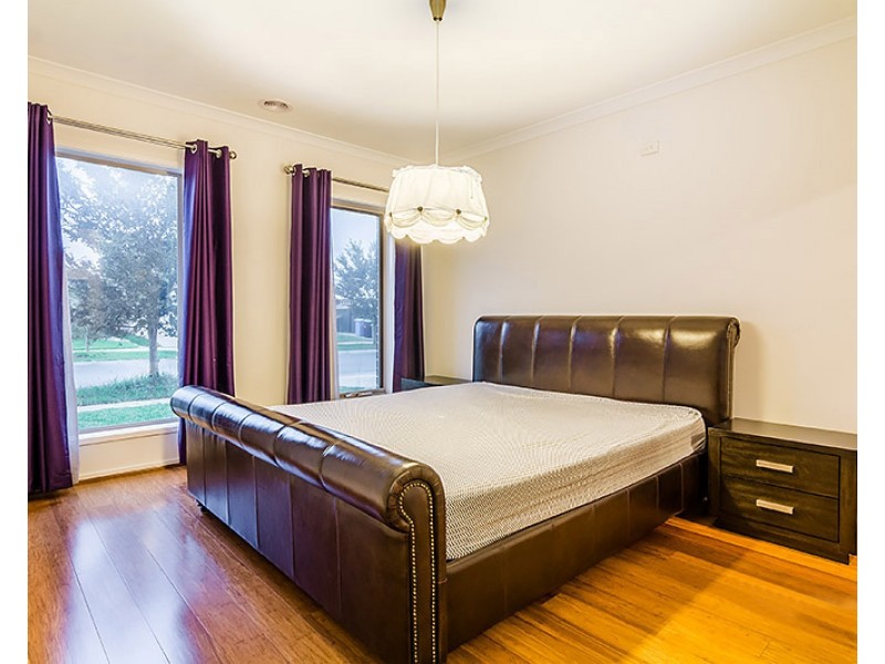 7 Morphetville Street, Clyde North VIC 3978