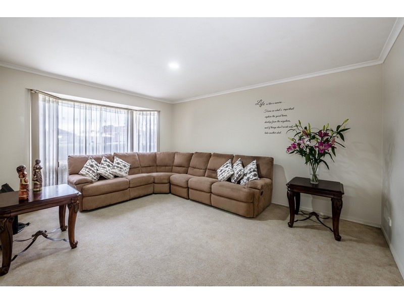15 Cirrus Close, Hampton Park VIC 3976