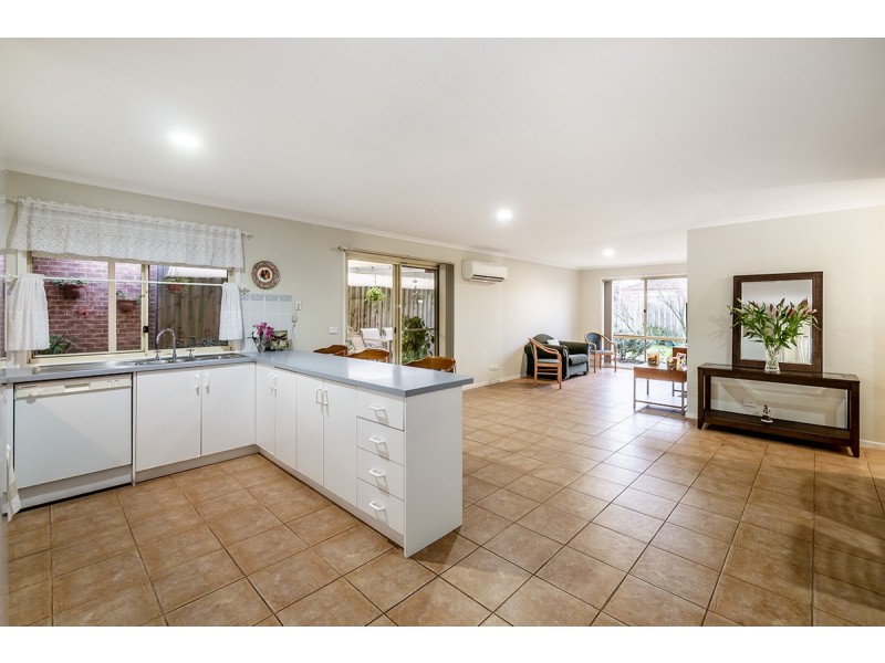 15 Cirrus Close, Hampton Park VIC 3976