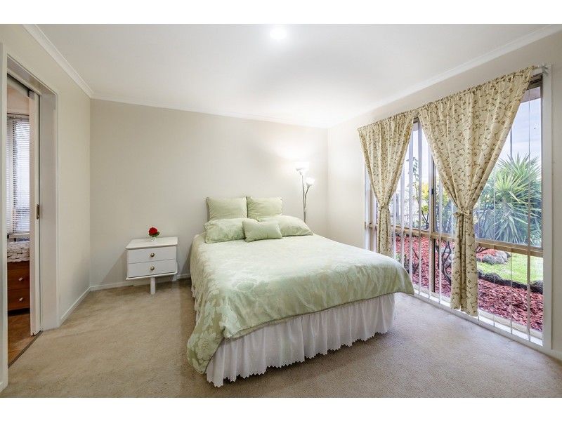 15 Cirrus Close, Hampton Park VIC 3976