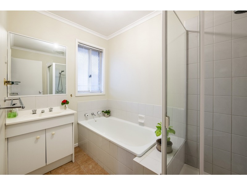 15 Cirrus Close, Hampton Park VIC 3976