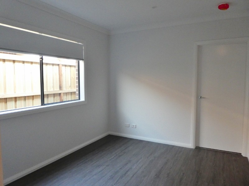 25 Pamplona Way, Clyde North VIC 3978