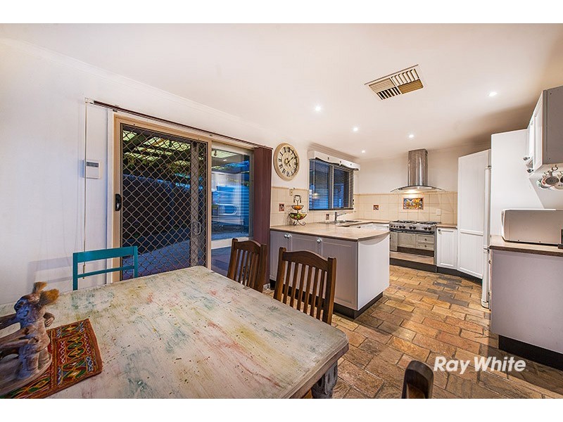 12 Toirram Crescent, Cranbourne VIC 3977