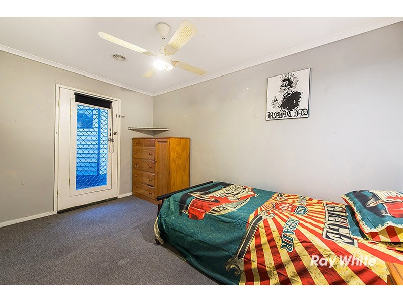 12 Toirram Crescent, Cranbourne VIC 3977