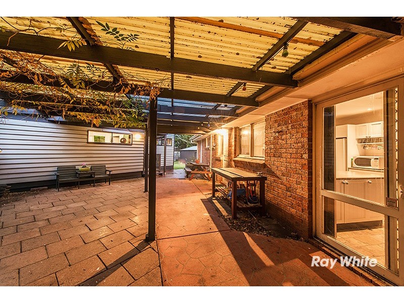 12 Toirram Crescent, Cranbourne VIC 3977