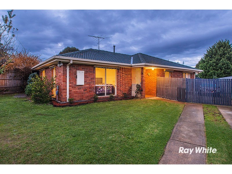 12 Toirram Crescent, Cranbourne VIC 3977