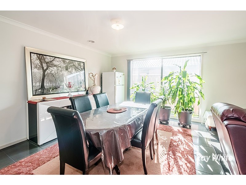 81 Bradman Drive, Cranbourne West VIC 3977