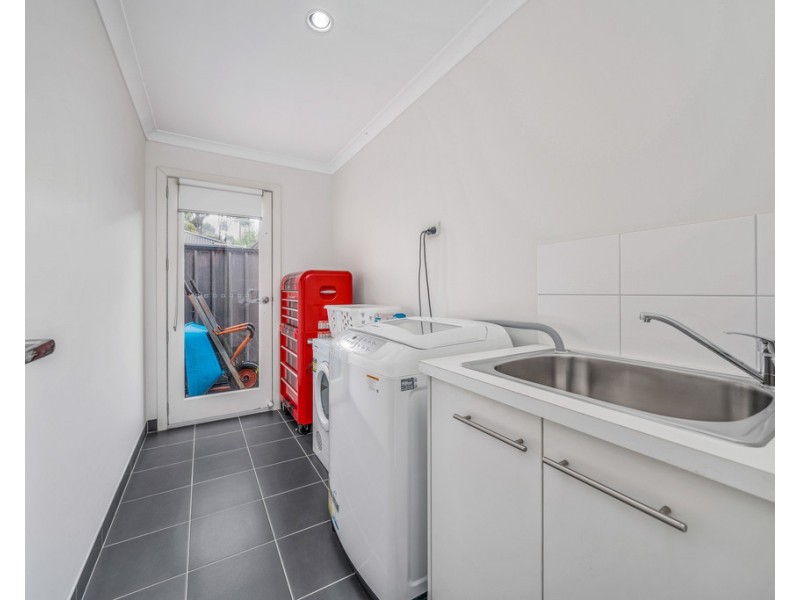 25 Sienna Way, Pakenham VIC 3810