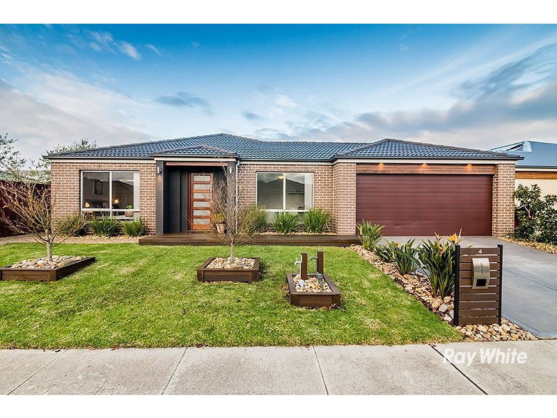 4 Starlight Rise, Cranbourne East VIC 3977