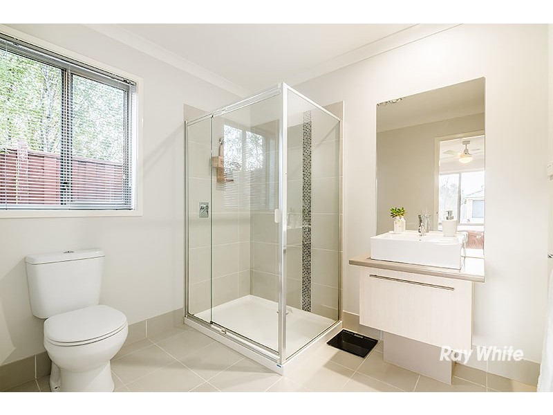 4 Starlight Rise, Cranbourne East VIC 3977