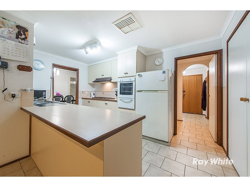 21 Lawless Drive, Cranbourne North VIC 3977