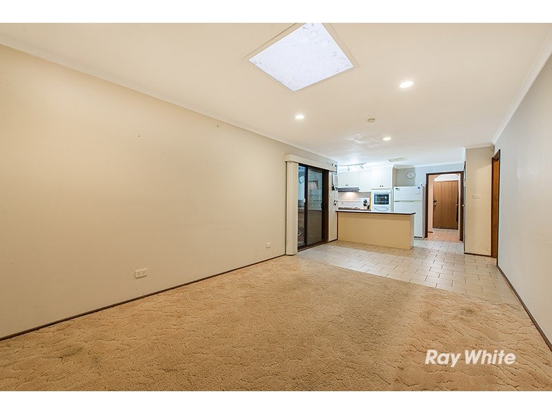 21 Lawless Drive, Cranbourne North VIC 3977