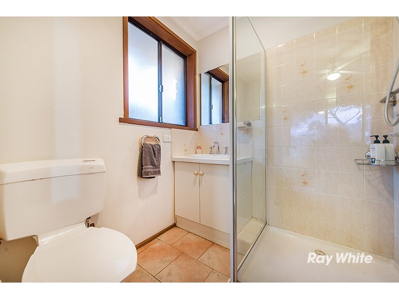 21 Lawless Drive, Cranbourne North VIC 3977