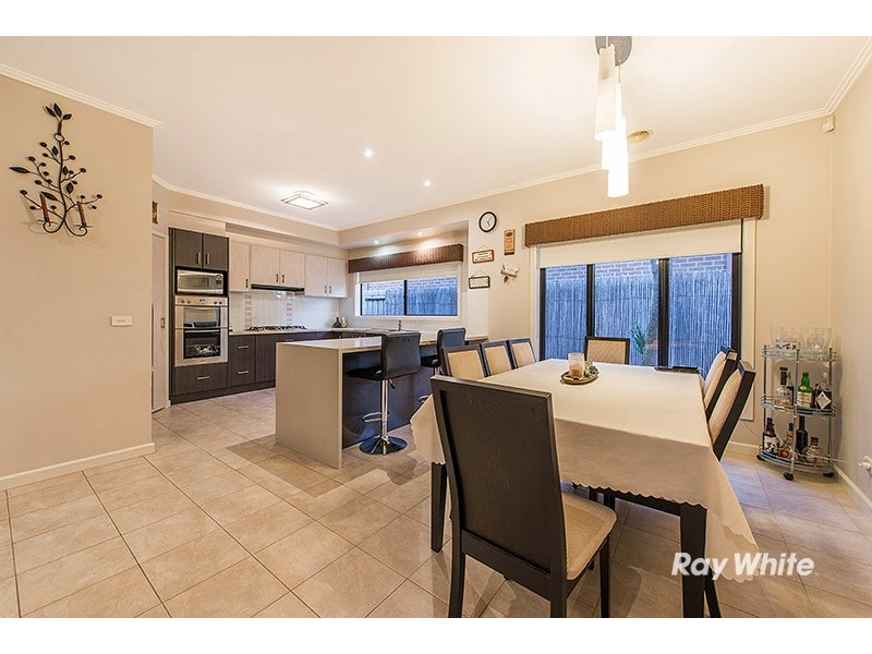 19 Golden Grove Drive, Narre Warren South VIC 3805