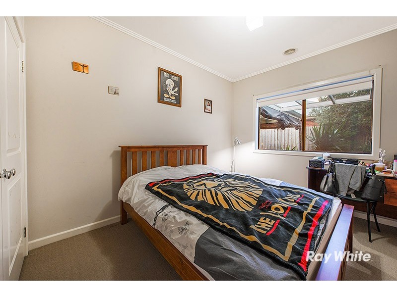 19 Golden Grove Drive, Narre Warren South VIC 3805