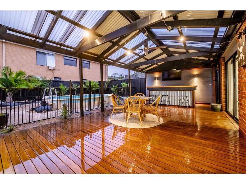 31 Melington Drive, Lyndhurst VIC 3975