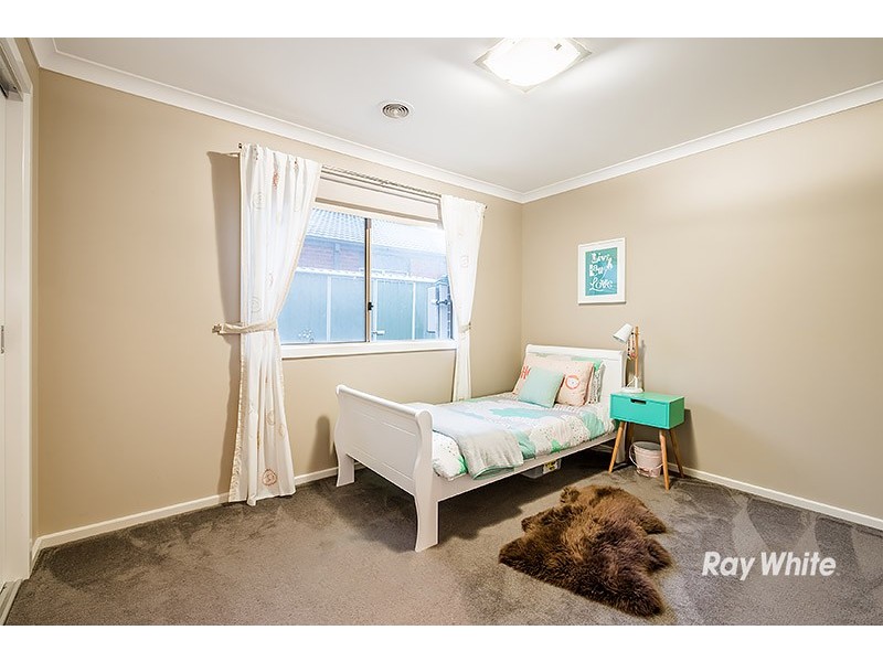 66 Bradford Drive, Cranbourne East VIC 3977