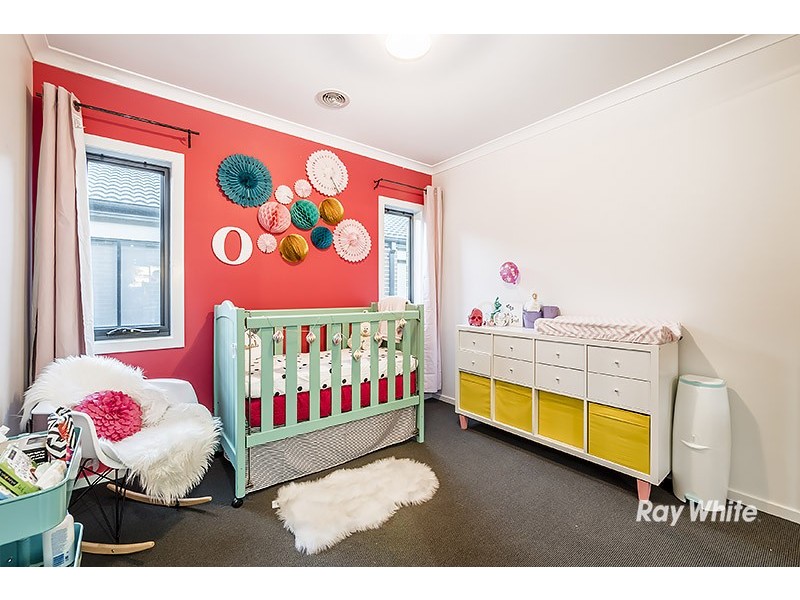 2 Corymbia Lane, Cranbourne West VIC 3977