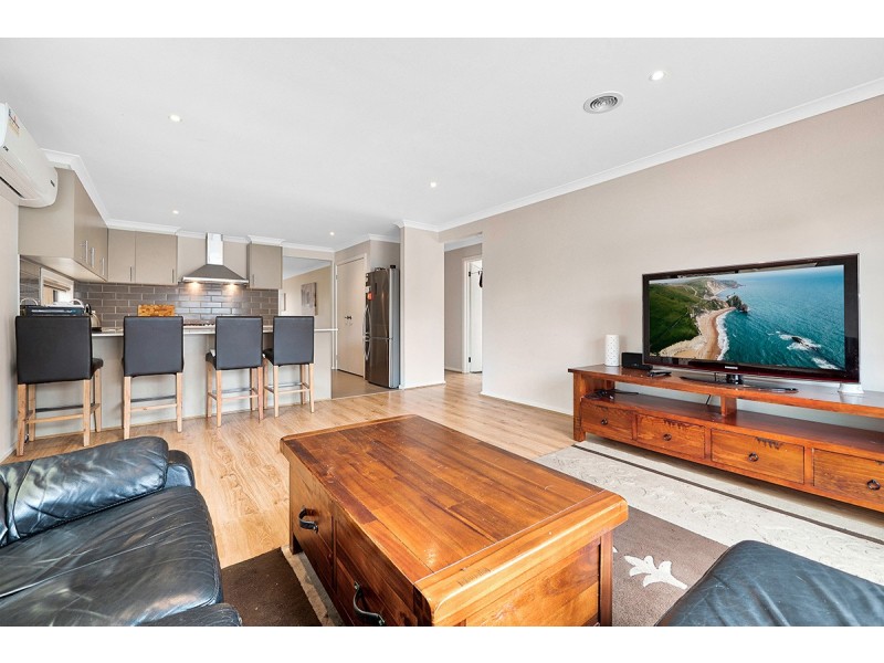 41 St Clair Avenue, Cranbourne West VIC 3977