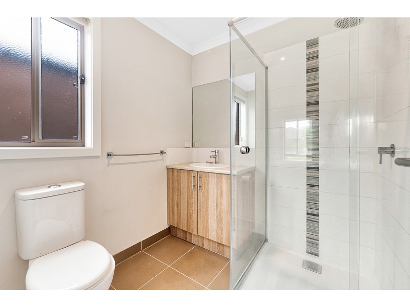 41 St Clair Avenue, Cranbourne West VIC 3977