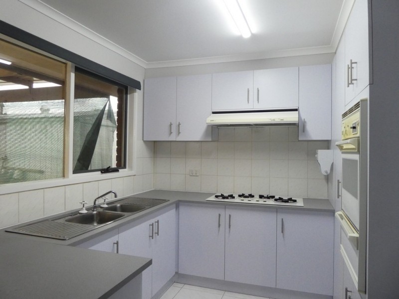 94 Duncan Drive, Pakenham VIC 3810