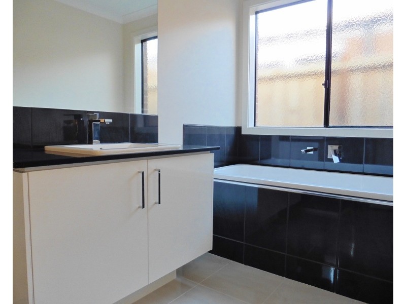 7 Limonium Crescent, Lyndhurst VIC 3975