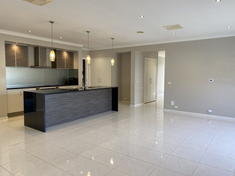 7 Tetrabine Way, Lyndhurst VIC 3975