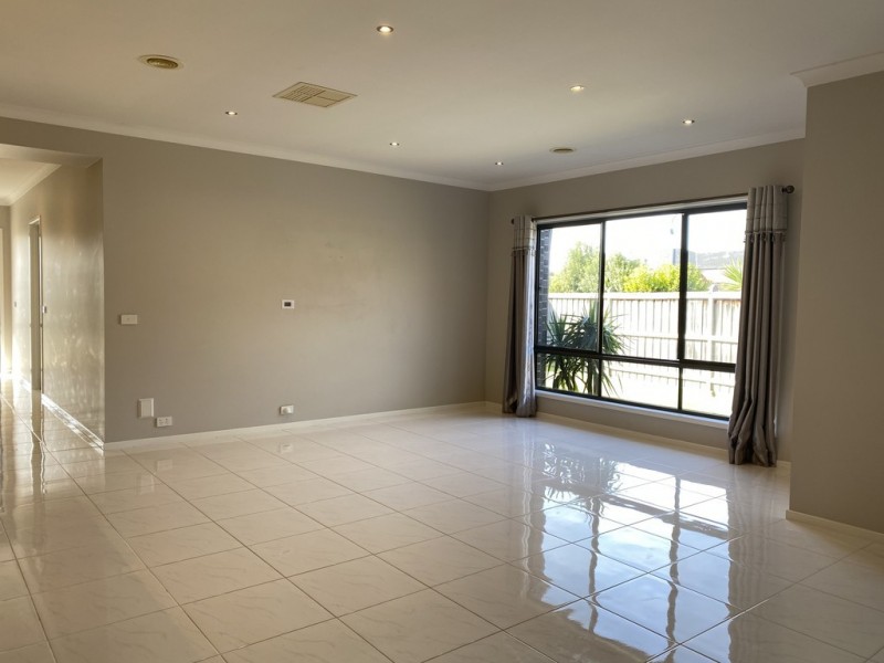 7 Tetrabine Way, Lyndhurst VIC 3975