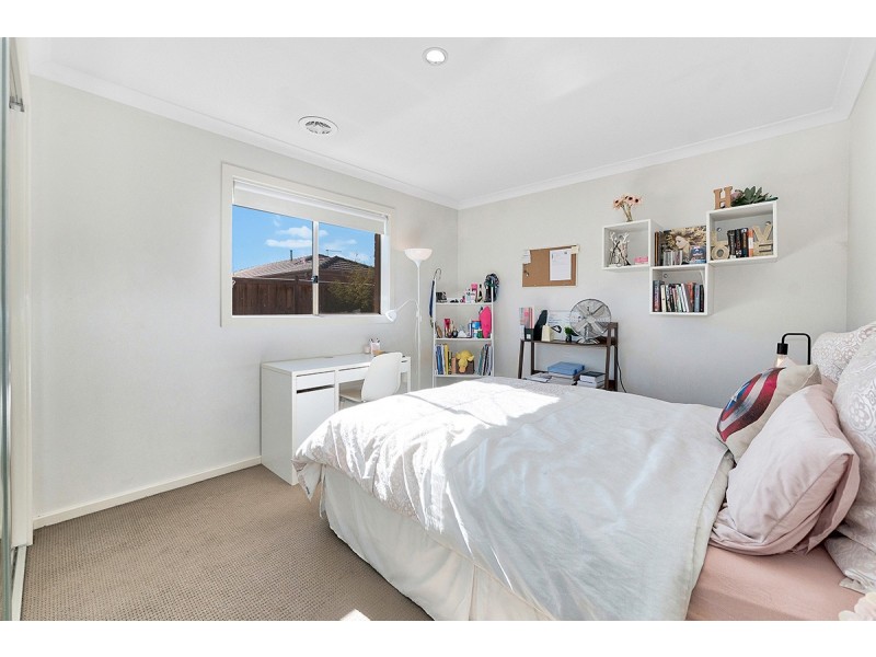 21 Glenelg Street, Clyde North VIC 3978