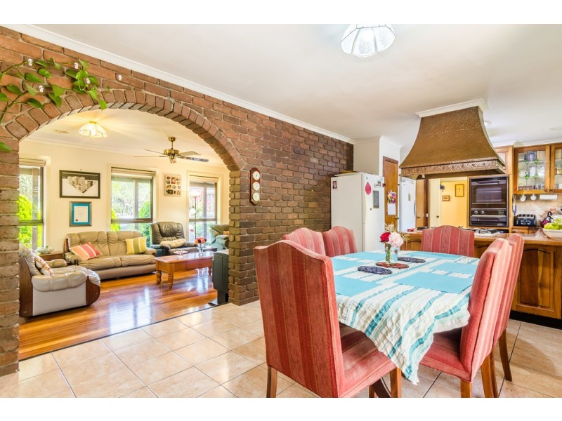 2 Averne Street, Cranbourne VIC 3977