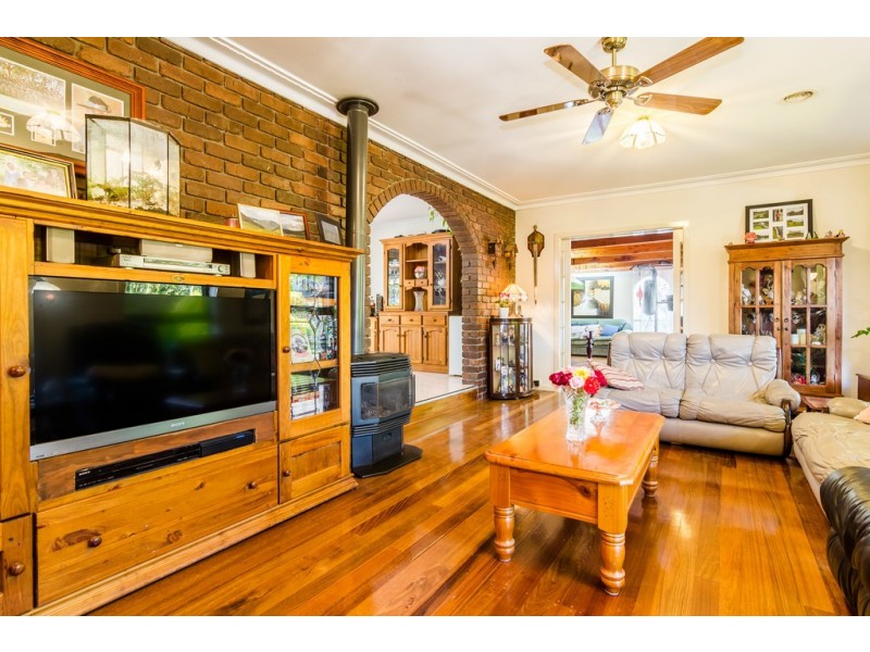 2 Averne Street, Cranbourne VIC 3977