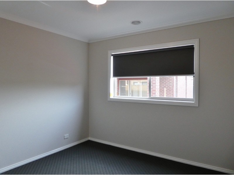 13 Trueman Street, Cranbourne West VIC 3977