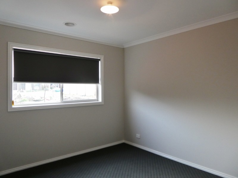 13 Trueman Street, Cranbourne West VIC 3977