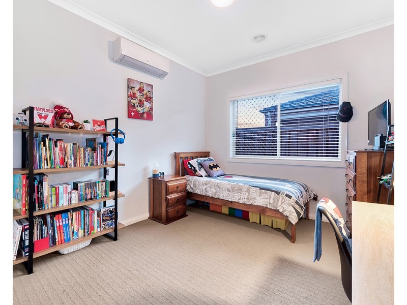 95 Brookwater Parade, Lyndhurst VIC 3975