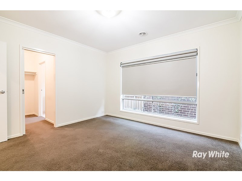 34 Goulburn Street, Cranbourne East VIC 3977