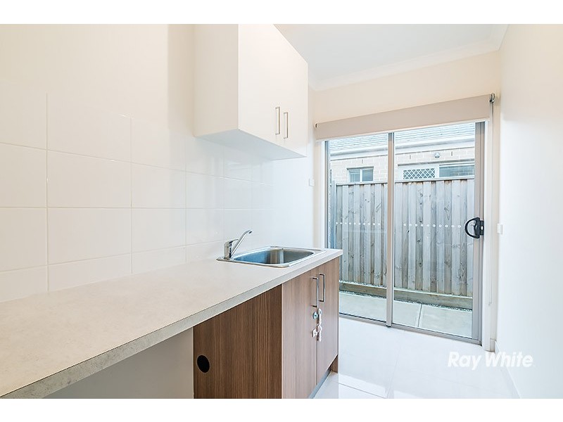 34 Goulburn Street, Cranbourne East VIC 3977