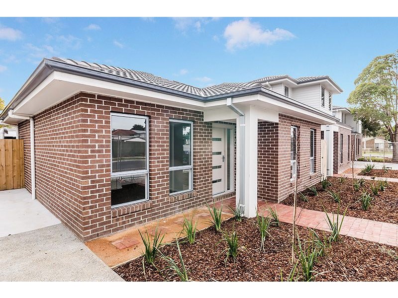 51 Lurline Street, Cranbourne VIC 3977