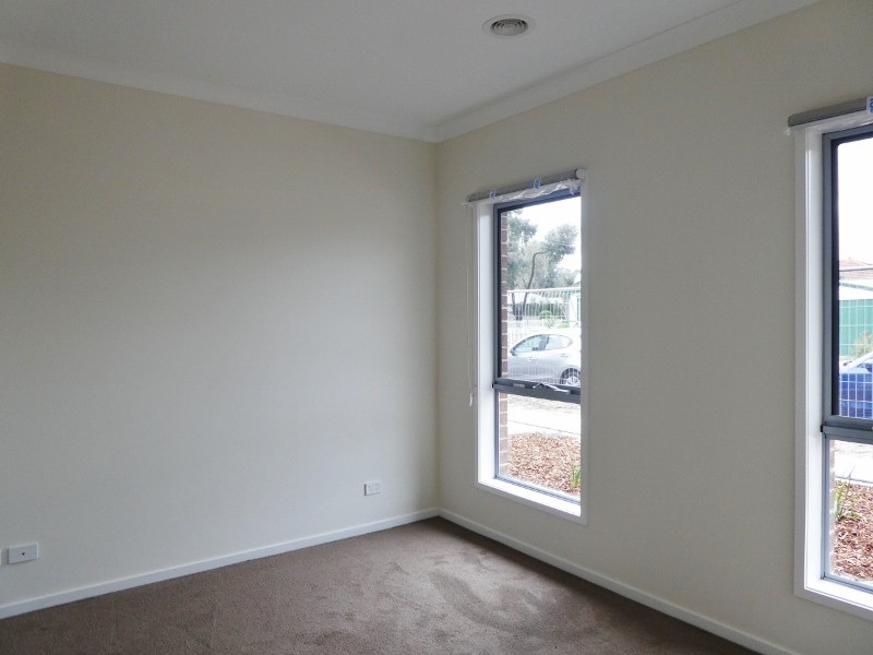 51 Lurline Street, Cranbourne VIC 3977