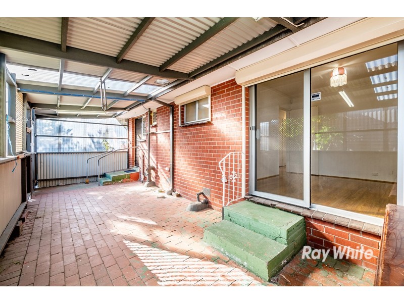 5 Lurline Street, Cranbourne VIC 3977