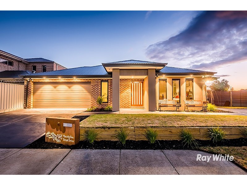 21 Dash Drive, Cranbourne East VIC 3977