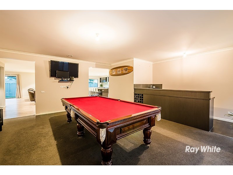 21 Dash Drive, Cranbourne East VIC 3977