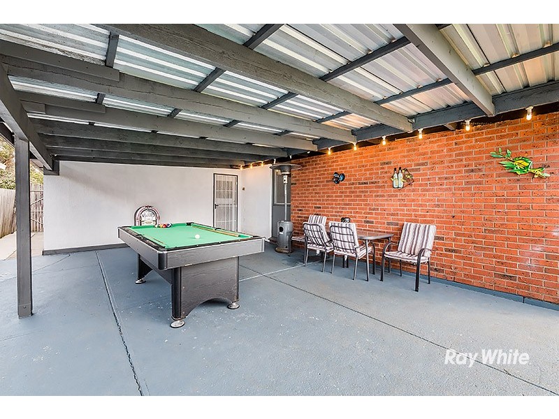 42 Circle Drive North, Cranbourne VIC 3977