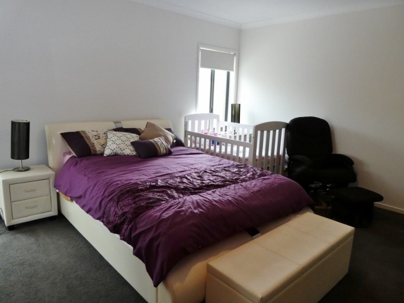 27 Quist Parade, Cranbourne West VIC 3977