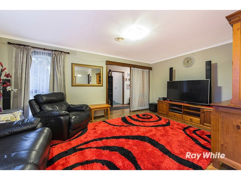 13 Marnebeck Court, Cranbourne VIC 3977