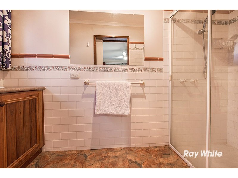 13 Marnebeck Court, Cranbourne VIC 3977