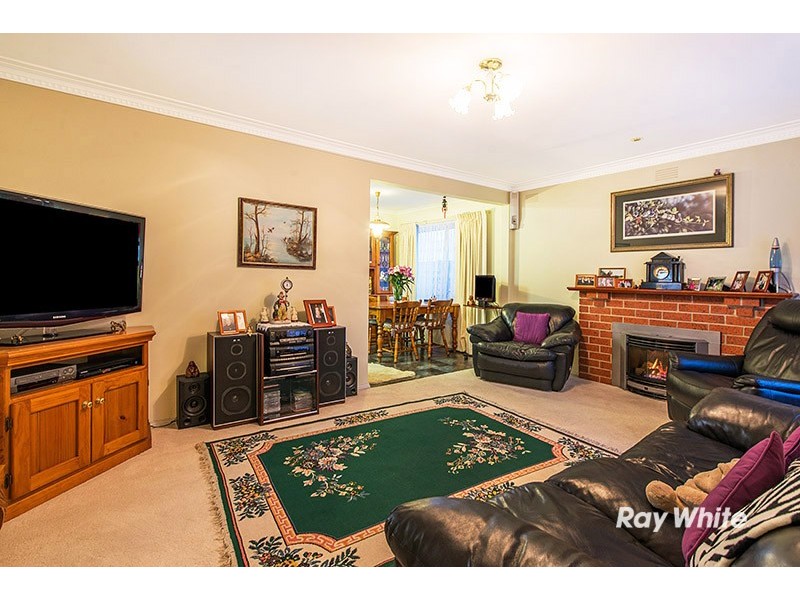 42 Taylor Street, Cranbourne VIC 3977