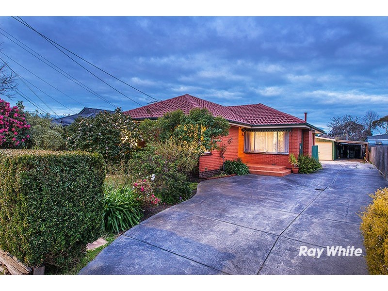 42 Taylor Street, Cranbourne VIC 3977