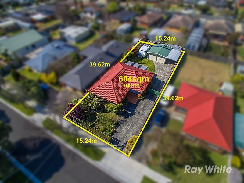 42 Taylor Street, Cranbourne VIC 3977