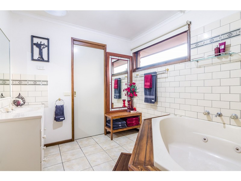 99 Clarendon Street, Cranbourne VIC 3977
